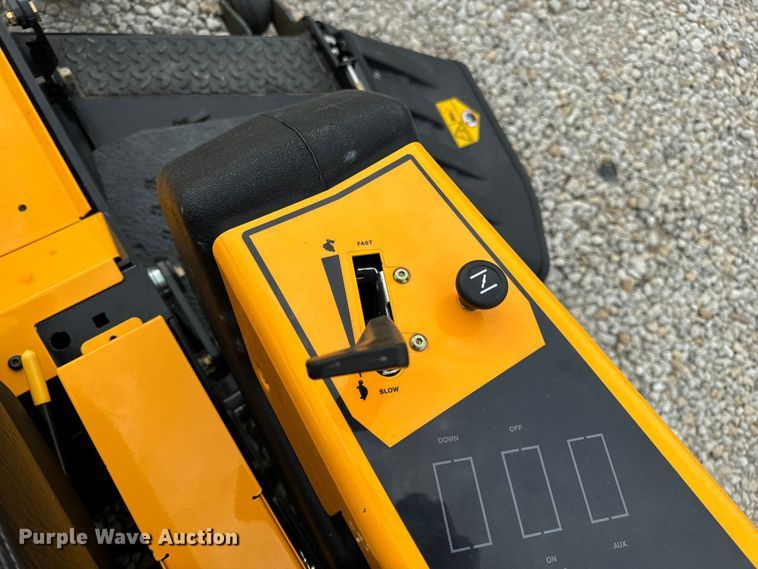 image for item EH6956 2015 Cub Cadet Tank SZ60 ZTR lawn mower