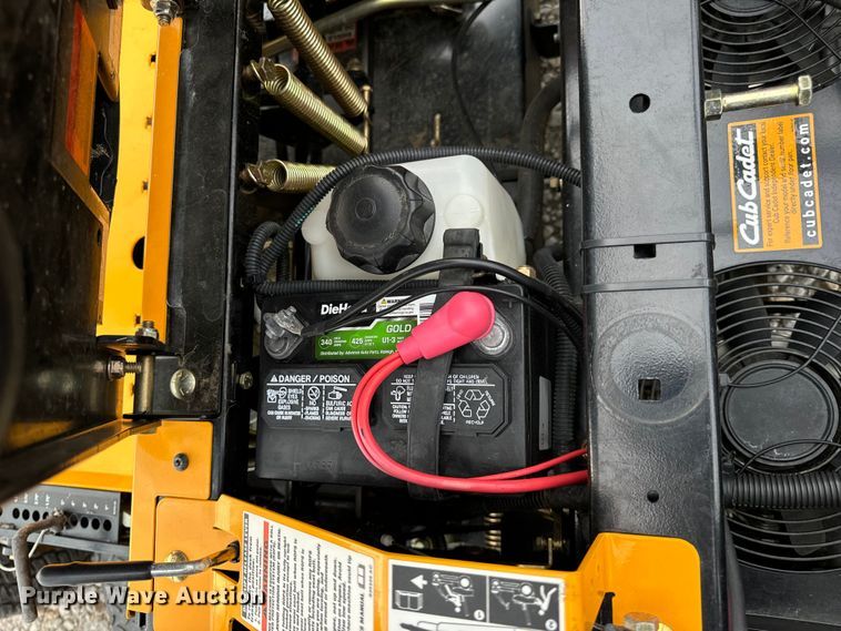 image for item EH6956 2015 Cub Cadet Tank SZ60 ZTR lawn mower