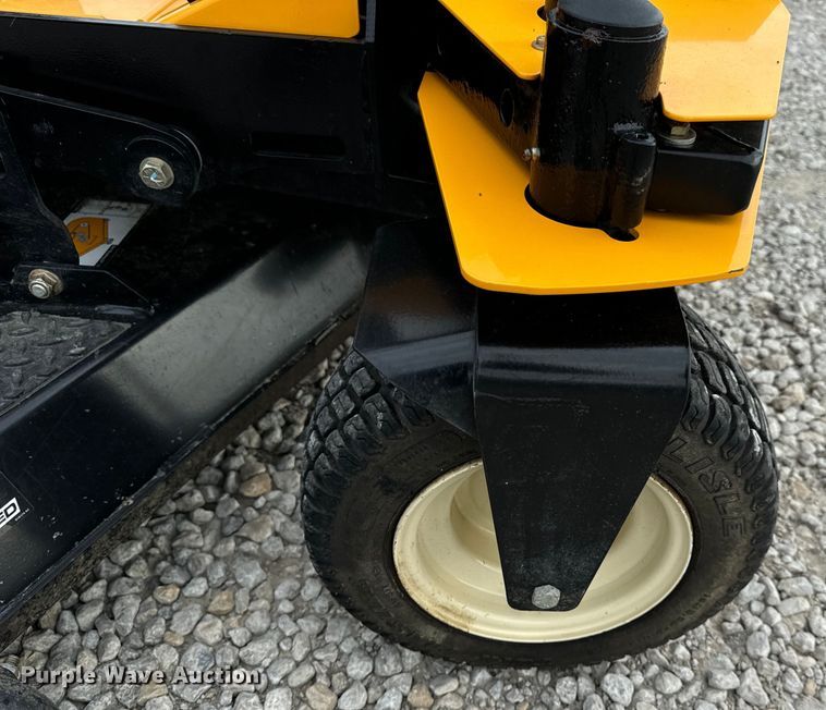 image for item EH6956 2015 Cub Cadet Tank SZ60 ZTR lawn mower