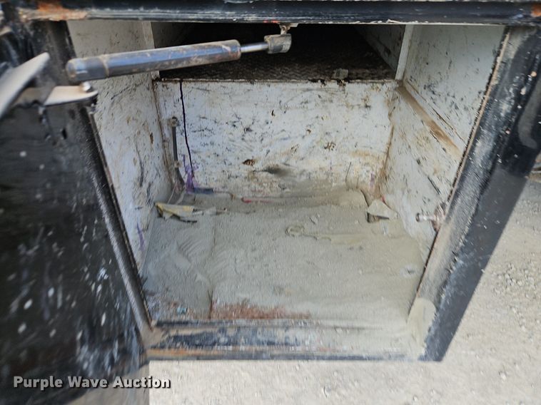 image for item EI3878 2013 Ford F550 Super Duty XL dump truck