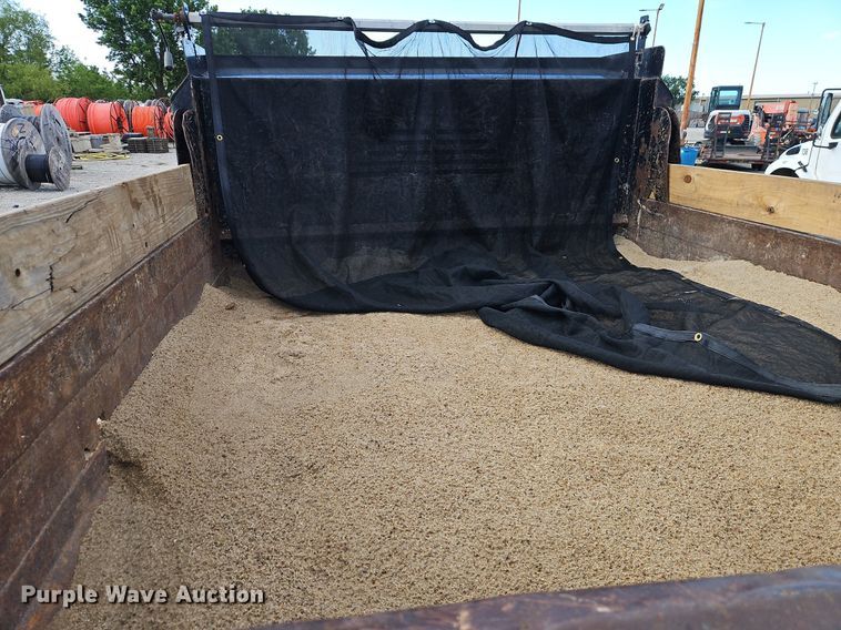 image for item EI3878 2013 Ford F550 Super Duty XL dump truck