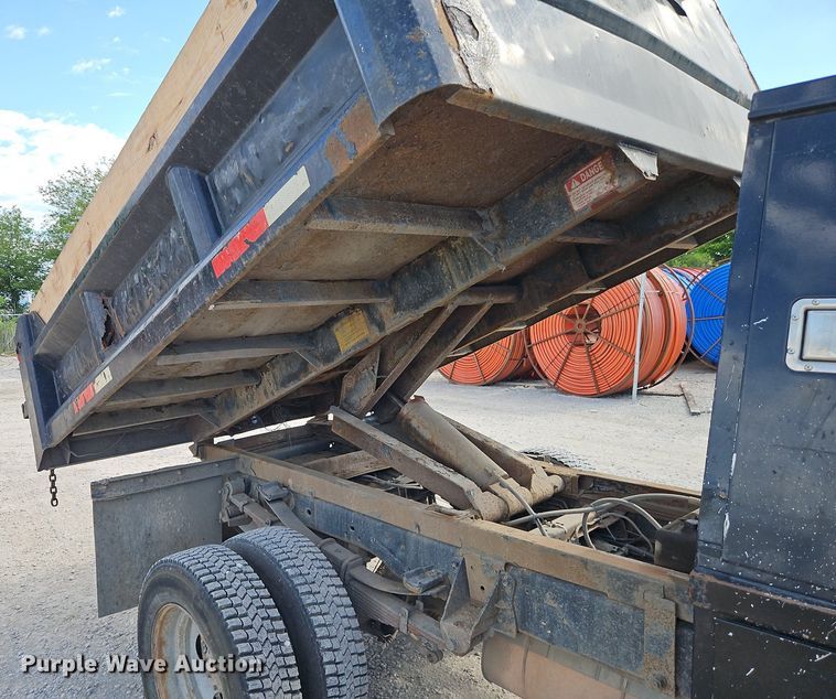 image for item EI3878 2013 Ford F550 Super Duty XL dump truck