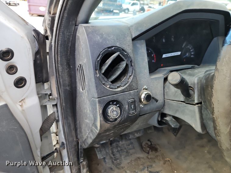 image for item EI3878 2013 Ford F550 Super Duty XL dump truck