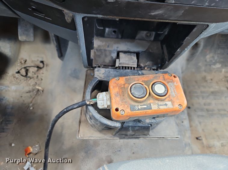 image for item EI3878 2013 Ford F550 Super Duty XL dump truck