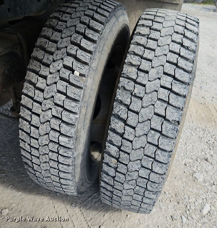 image for item EI3878 2013 Ford F550 Super Duty XL dump truck