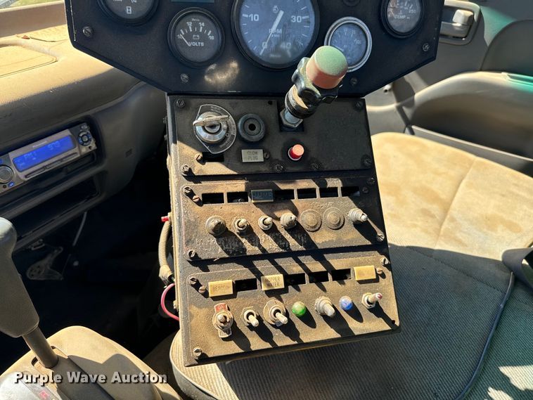 image for item EJ0454 1996 GMC Forward street sweeper truck