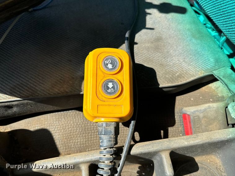 image for item EJ0454 1996 GMC Forward street sweeper truck