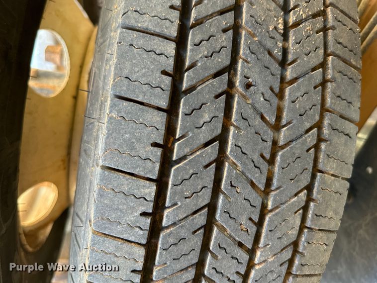 image for item EJ0454 1996 GMC Forward street sweeper truck