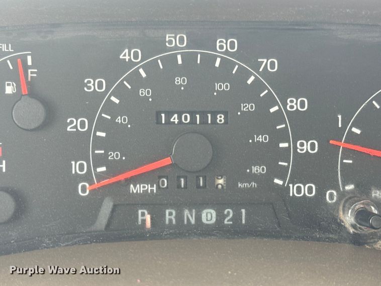 image for item EJ2711 2001 Ford F550 Super Duty XL  bucket truck