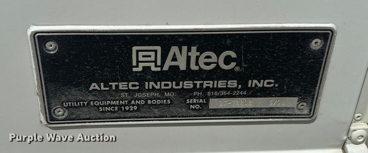 image for item EJ2711 2001 Ford F550 Super Duty XL  bucket truck