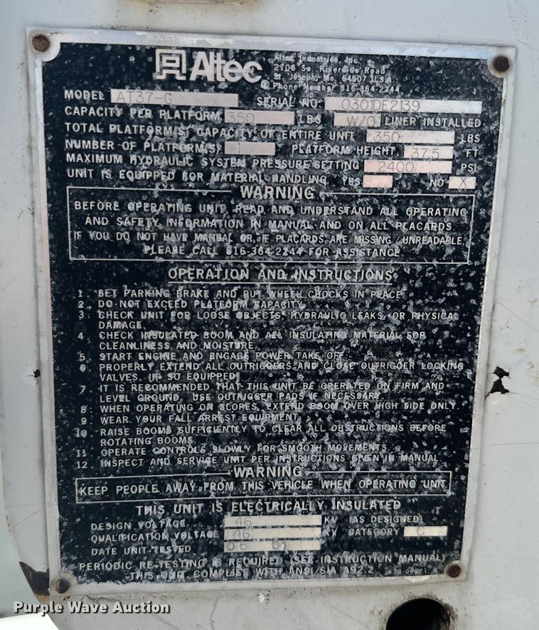 image for item EJ2711 2001 Ford F550 Super Duty XL  bucket truck