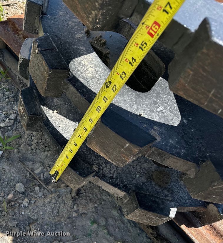 image for item EJ4348 Excavator compaction wheel 