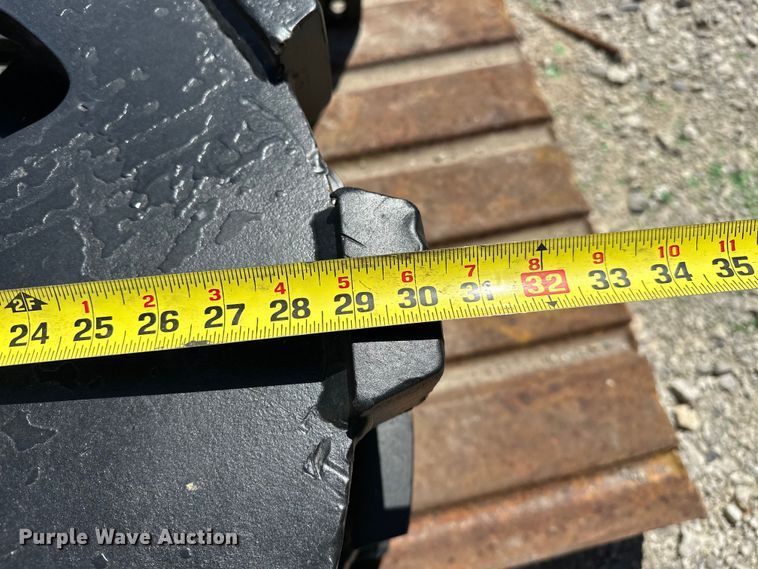 image for item EJ4348 Excavator compaction wheel 