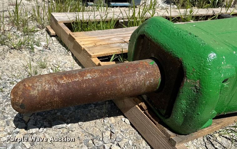 image for item EJ4349 Excavator breaker 