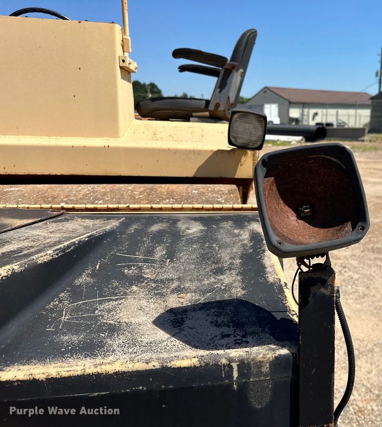 image for item EJ4353 Hypac 766C  double drum vibratory roller