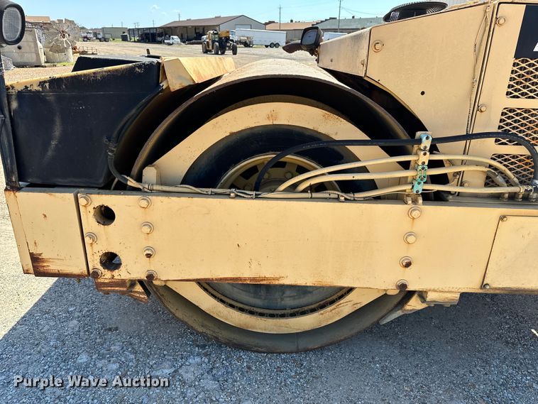 image for item EJ4353 Hypac 766C  double drum vibratory roller