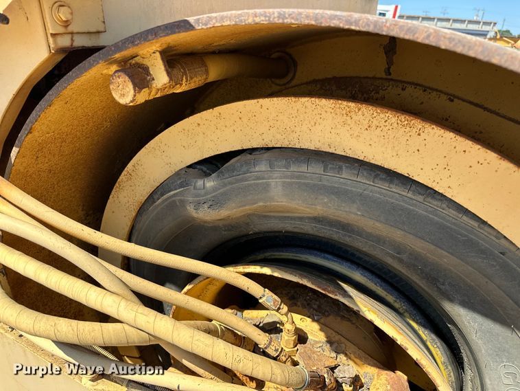 image for item EJ4353 Hypac 766C  double drum vibratory roller