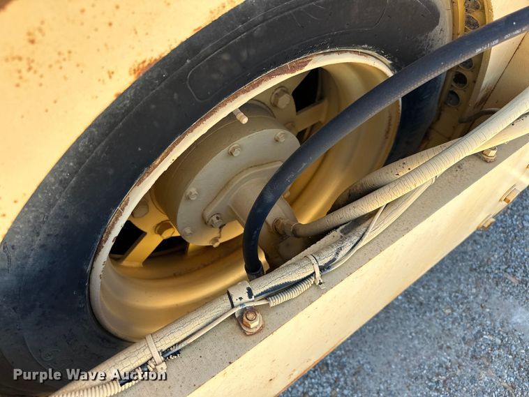 image for item EJ4353 Hypac 766C  double drum vibratory roller