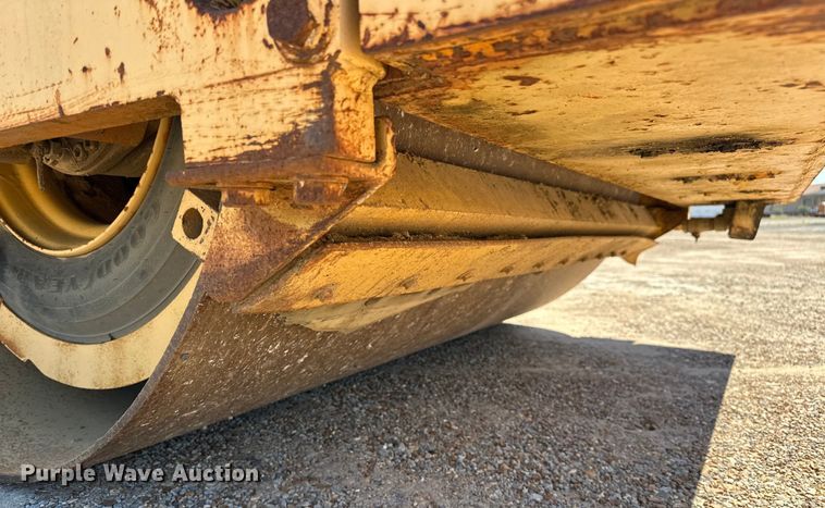 image for item EJ4353 Hypac 766C  double drum vibratory roller