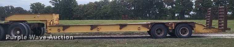 image for item EJ5508 1967 Fruehauf equipment trailer