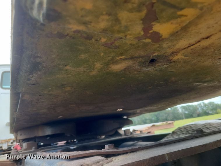 image for item EJ5508 1967 Fruehauf equipment trailer