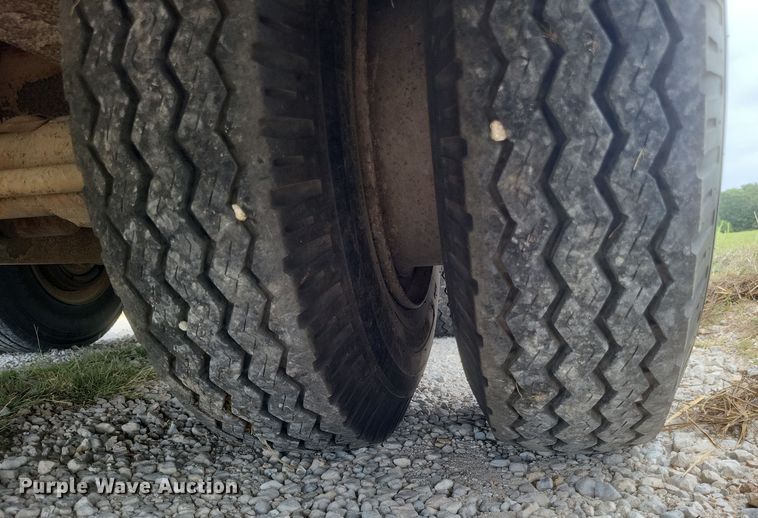 image for item EJ5508 1967 Fruehauf equipment trailer