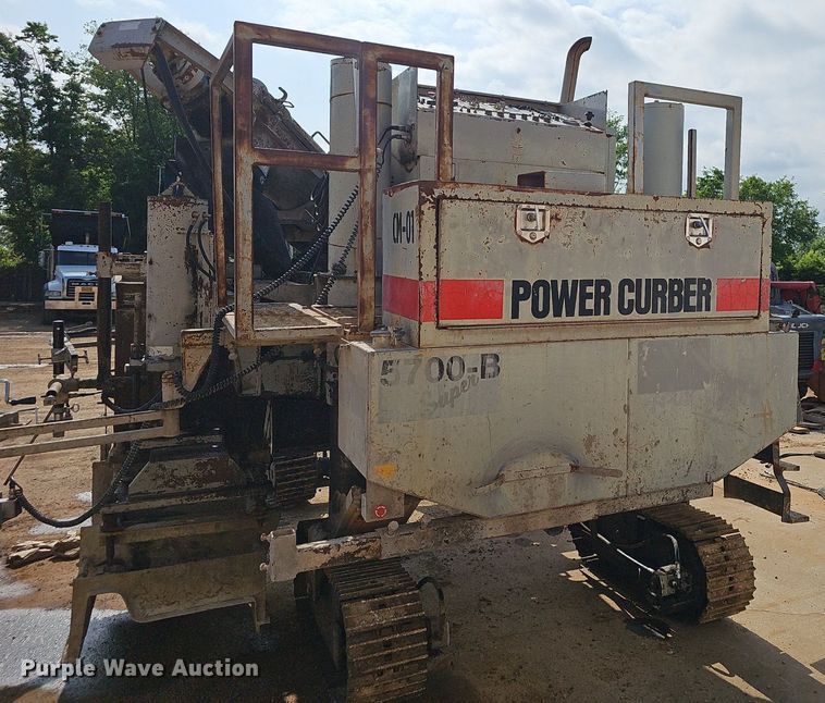 image for item EJ5512 2005 Power curber 5700 Super B curb machine