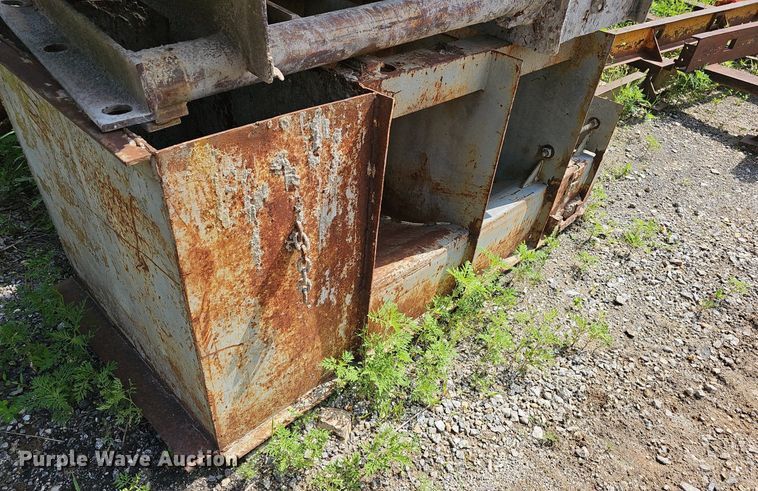 image for item EJ5512 2005 Power curber 5700 Super B curb machine