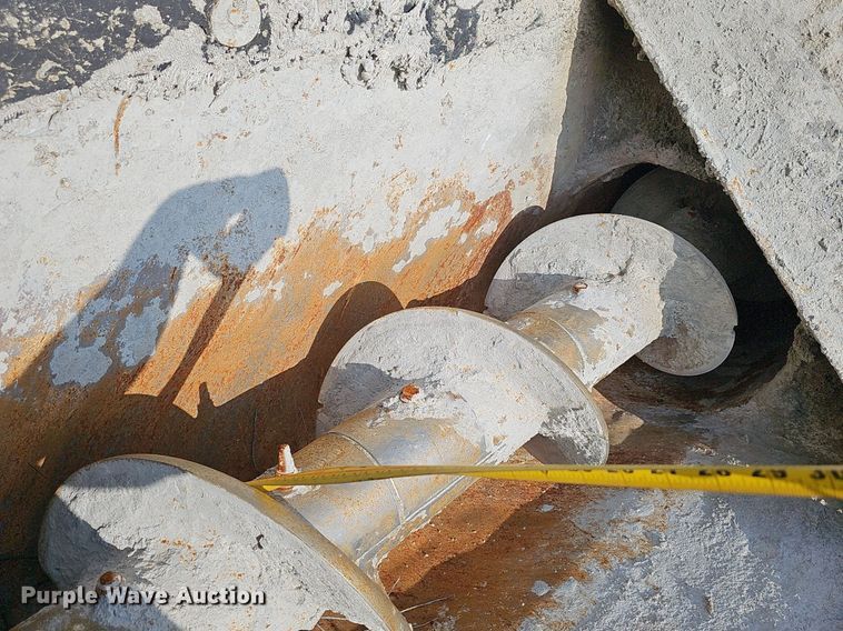 image for item EJ5512 2005 Power curber 5700 Super B curb machine