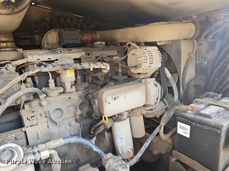 image for item EJ5512 2005 Power curber 5700 Super B curb machine