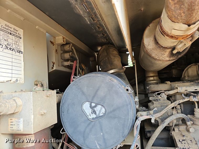 image for item EJ5512 2005 Power curber 5700 Super B curb machine