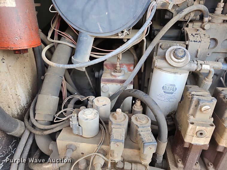 image for item EJ5512 2005 Power curber 5700 Super B curb machine