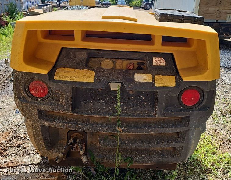 image for item EJ5514 2010 Atlas Copco XAS185JDRSC air compressor