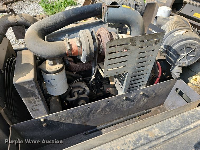 image for item EJ5514 2010 Atlas Copco XAS185JDRSC air compressor