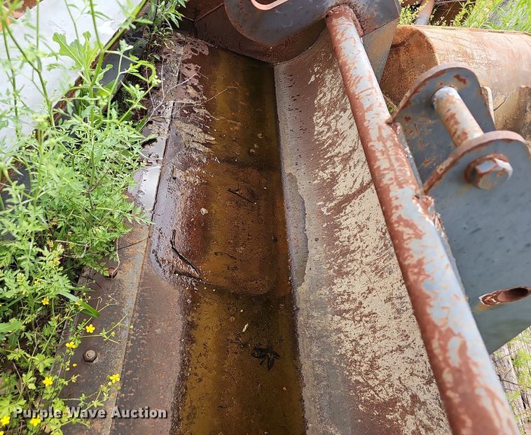 image for item EJ5516 Case 84