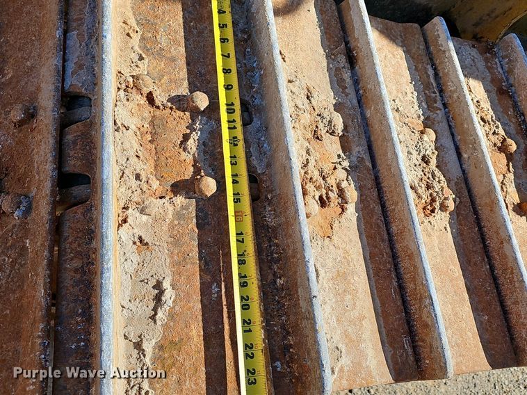 image for item EJ5614 2009 John Deere  700J dozer