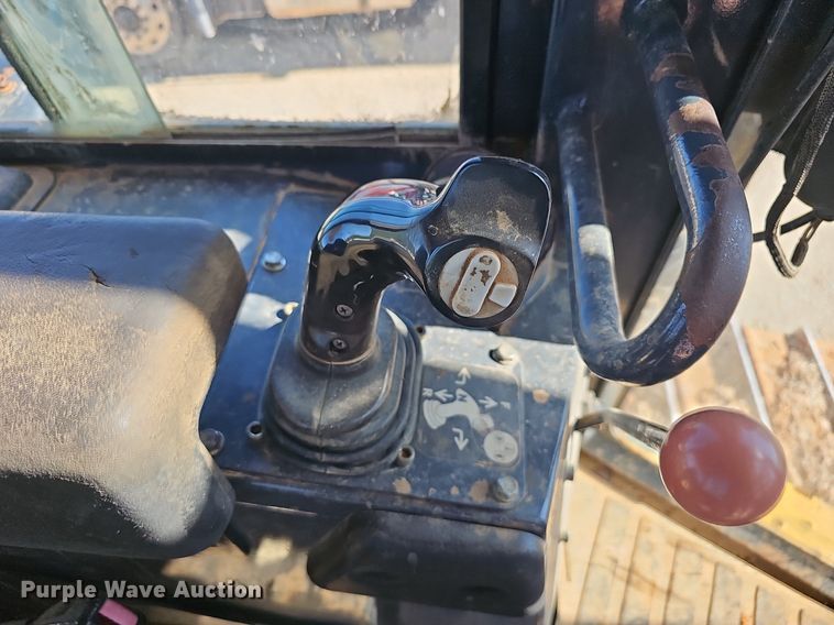 image for item EJ5614 2009 John Deere  700J dozer