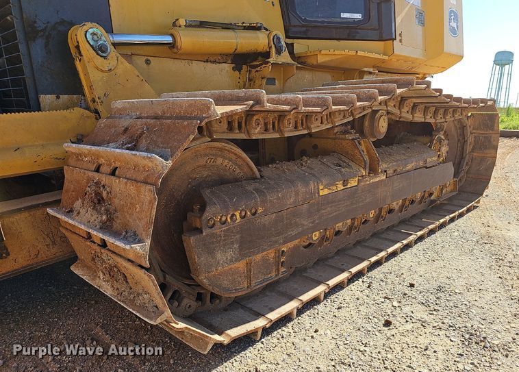 image for item EJ5614 2009 John Deere  700J dozer