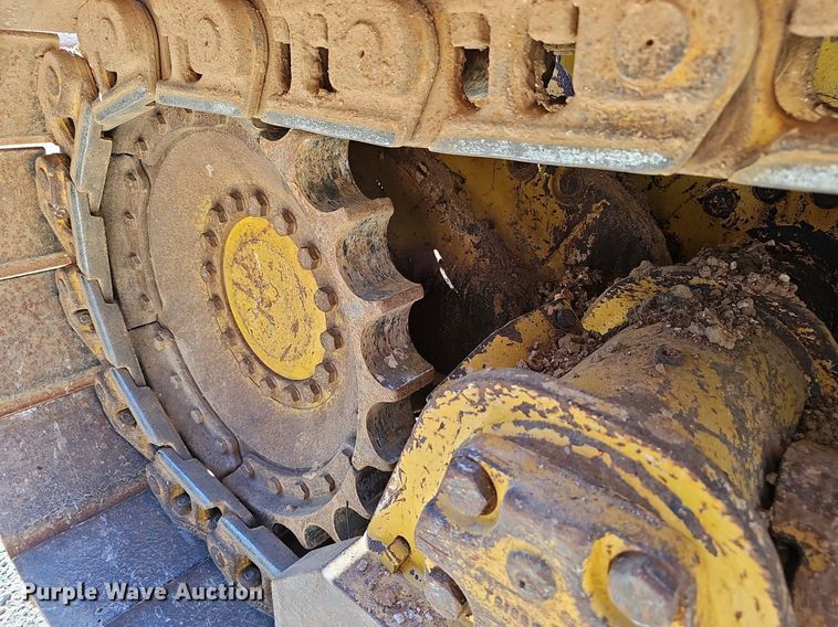 image for item EJ5614 2009 John Deere  700J dozer