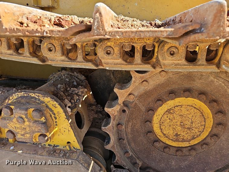 image for item EJ5614 2009 John Deere  700J dozer