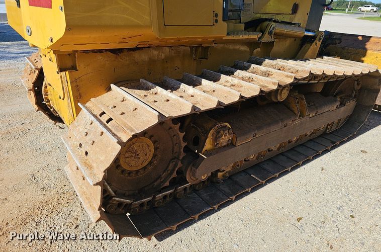 image for item EJ5614 2009 John Deere  700J dozer