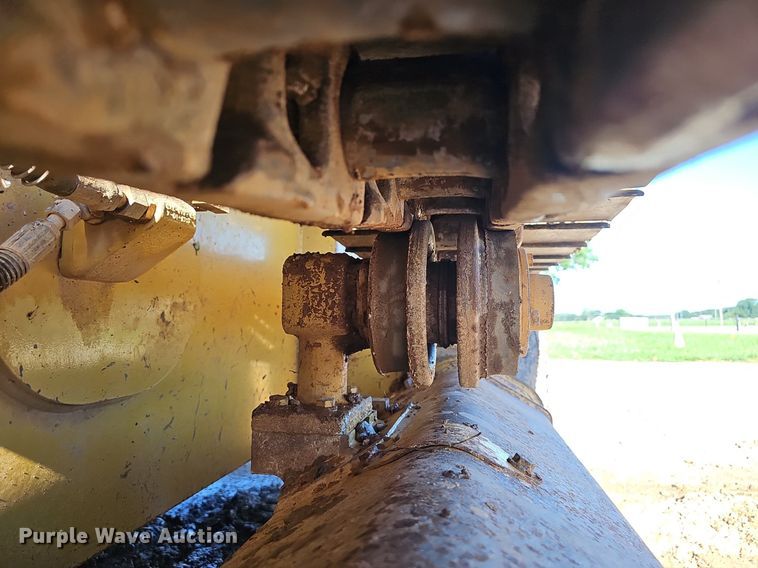 image for item EJ5615 2013 Caterpillar  D5K2 XL dozer