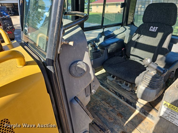 image for item EJ5615 2013 Caterpillar  D5K2 XL dozer