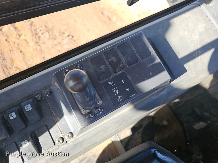 image for item EJ5615 2013 Caterpillar  D5K2 XL dozer