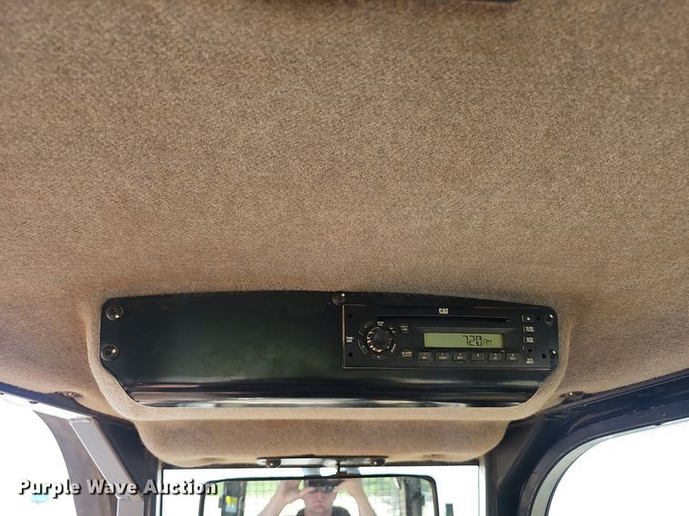 image for item EJ5615 2013 Caterpillar  D5K2 XL dozer