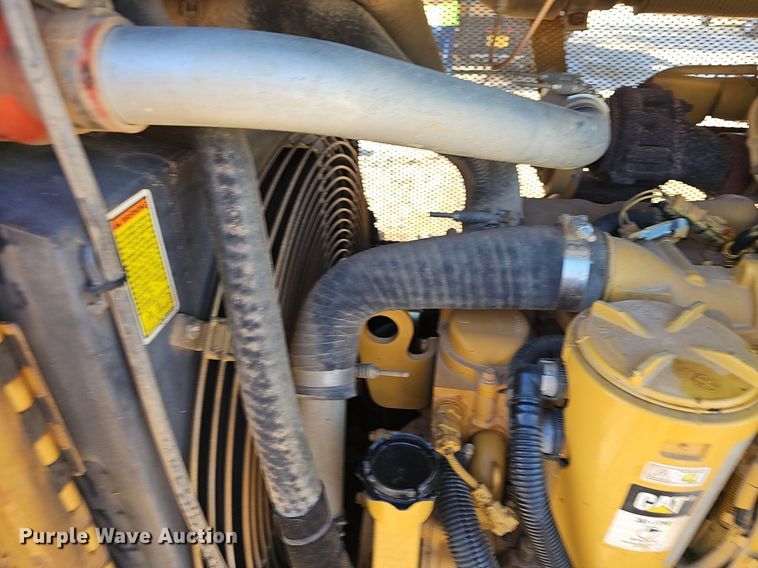 image for item EJ5615 2013 Caterpillar  D5K2 XL dozer