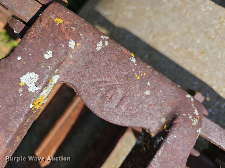 image for item EJ5621 Grouser steel skid steer tracks