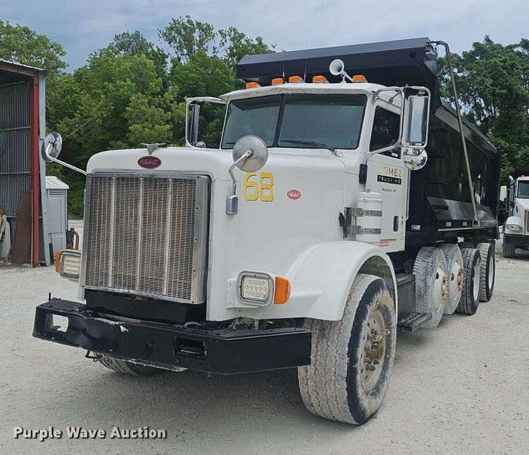 image for item EJ5623 2005 Peterbilt  357 dump truck