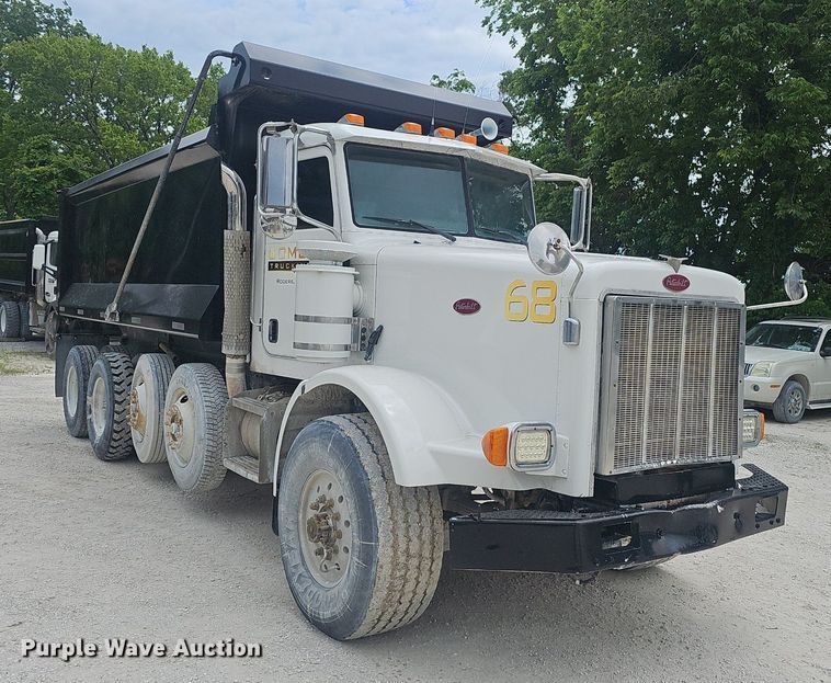 image for item EJ5623 2005 Peterbilt  357 dump truck