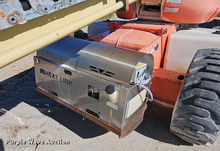 image for item EJ5625 JLG 600S boom lift